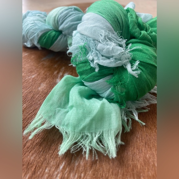 TILO Scarves Luxe Casual Crinkle scarf. Perfect 🎁! - Picture 5 of 6